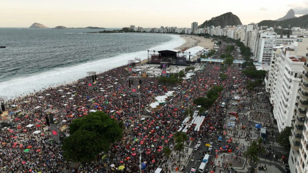Lady Gaga puts on her biggest-ever show for free on Rio's Copacabana beach Lady Gaga puts on her biggest-ever show for free on Rio's Copacabana beach