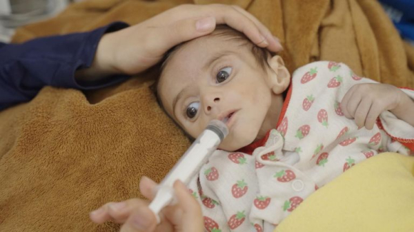 Mum of emaciated baby in Gaza says 'I lost my husband... I don't want to lose her'