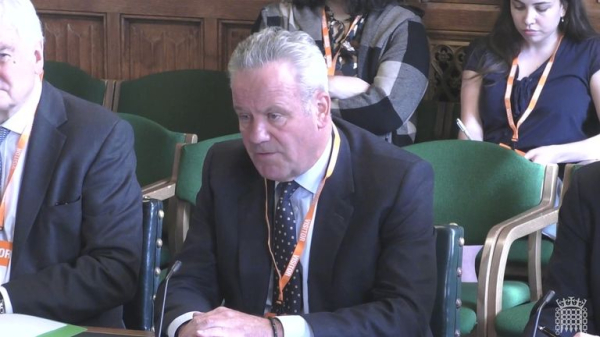 Thames Water apologises to customers but defends bonuses Thames Water apologises to customers but defends bonuses