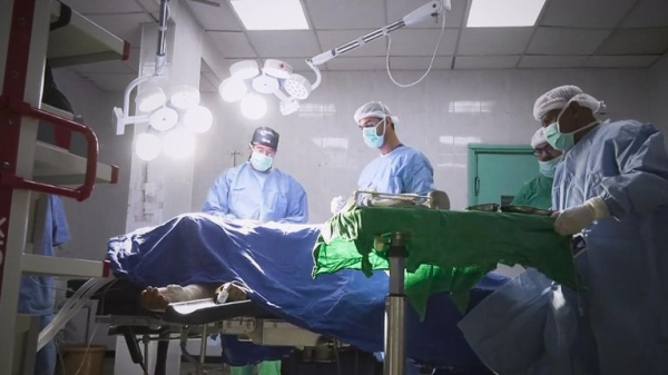 Amputations, badly burned bomb victims and lack of medicine: British surgeons on life in Gaza