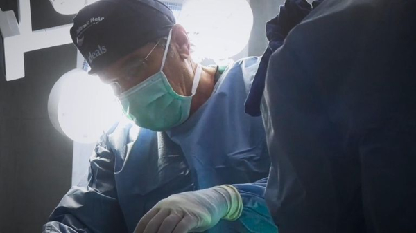 Amputations, badly burned bomb victims and lack of medicine: British surgeons on life in Gaza