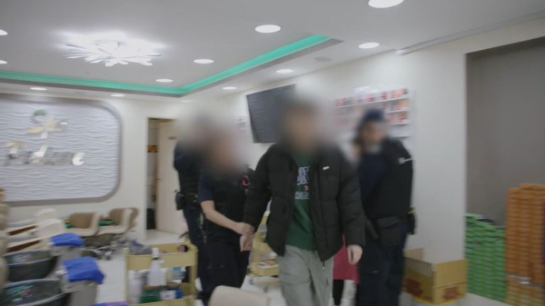 Arrests of illegal migrant workers increase by 51% in year since Labour elected Arrests of illegal migrant workers increase by 51% in year since Labour elected