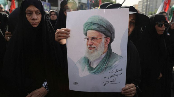 Chants of 'death to America' at funeral for Iranian military commanders and scientists Chants of 'death to America' at funeral for Iranian military commanders and scientists