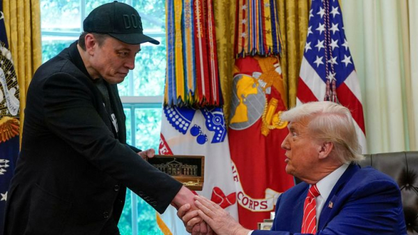 Elon Musk told how he got black eye and was asked about alleged drug use - but obvious question never came