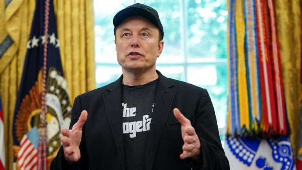 Elon Musk told how he got black eye and was asked about alleged drug use - but obvious question never came