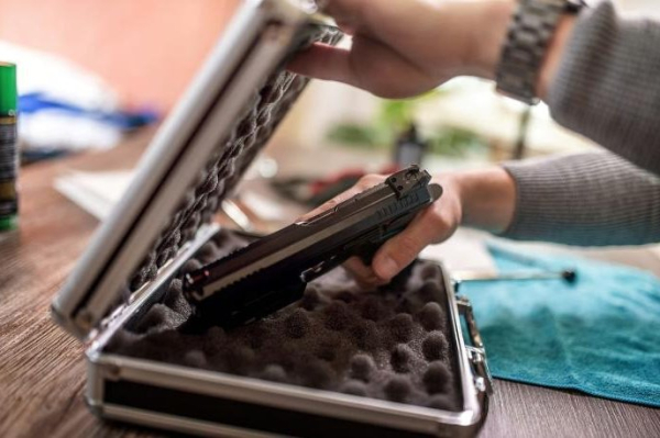 Gun suicide crisis grows in U.S., hitting record levels Gun suicide crisis grows in U.S., hitting record levels