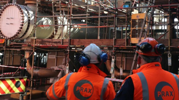 Miliband eyes refinery support after Lindsey collapse Miliband eyes refinery support after Lindsey collapse