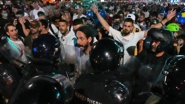 Riot police clash with protesters calling for end to Serbian president's rule Riot police clash with protesters calling for end to Serbian president's rule
