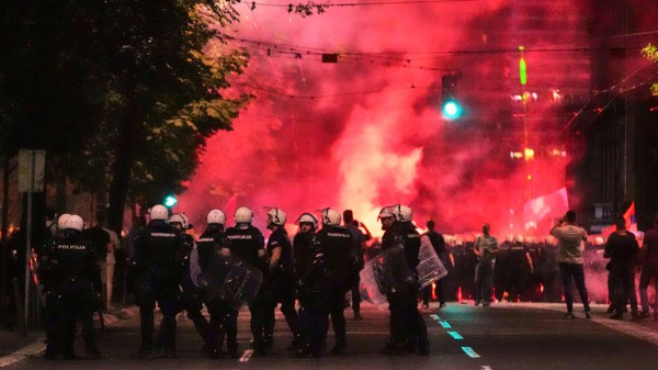 Riot police clash with protesters calling for end to Serbian president's rule Riot police clash with protesters calling for end to Serbian president's rule