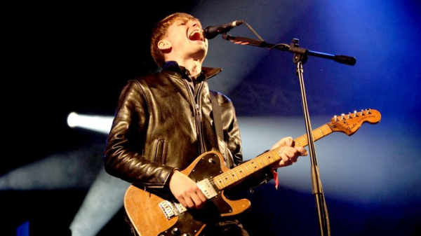 Robbie Williams addresses Glastonbury rumours - as excitement builds for 'secret' sets Robbie Williams addresses Glastonbury rumours - as excitement builds for 'secret' sets