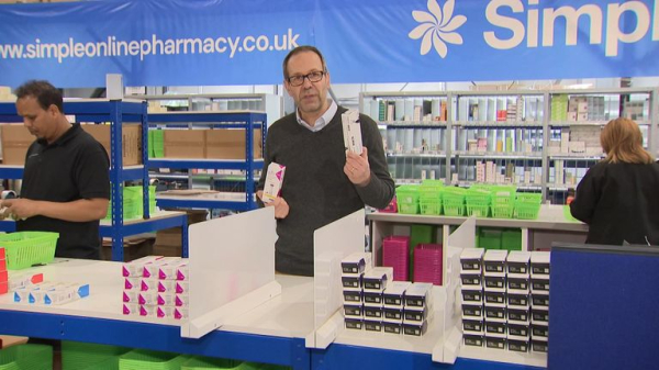 Supermarkets to introduce healthy food standard under government plans to tackle obesity Supermarkets to introduce healthy food standard under government plans to tackle obesity