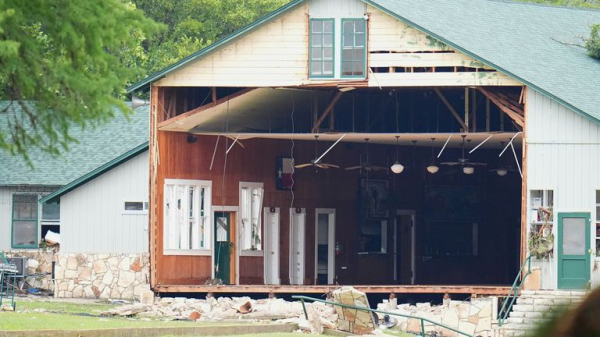At least 51 people killed in Texas flooding as authorities face scrutiny over response At least 51 people killed in Texas flooding as authorities face scrutiny over response
