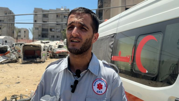 'At least 59 killed' in Gaza after Israeli military opens fire near aid centre and carries out strikes