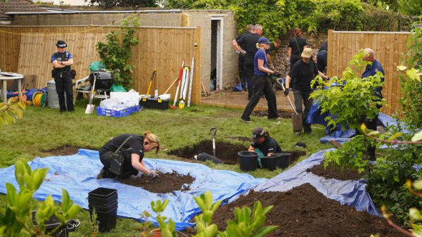 Detective who helped catch 'sadistic' serial killer Peter Tobin believes there are more victims out there Detective who helped catch 'sadistic' serial killer Peter Tobin believes there are more victims out there