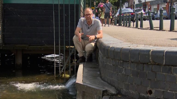 Ofwat to be swept away on tide of public anger over sewage spills Ofwat to be swept away on tide of public anger over sewage spills