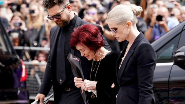 Ozzy Osbourne is given final tour of Birmingham - with thousands of fans flooding streets to pay their respects Ozzy Osbourne is given final tour of Birmingham - with thousands of fans flooding streets to pay their respects