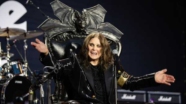 Ozzy Osbourne reunites with Black Sabbath for 'final bow' in emotional metal goodbye Ozzy Osbourne reunites with Black Sabbath for 'final bow' in emotional metal goodbye