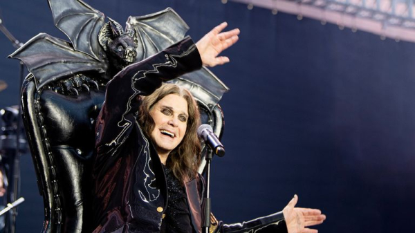 Ozzy Osbourne reunites with Black Sabbath for 'final bow' in emotional metal goodbye Ozzy Osbourne reunites with Black Sabbath for 'final bow' in emotional metal goodbye