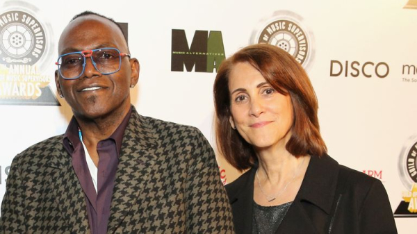 Robin Kaye: American Idol TV executive and her husband shot dead inside their Los Angeles home Robin Kaye: American Idol TV executive and her husband shot dead inside their Los Angeles home