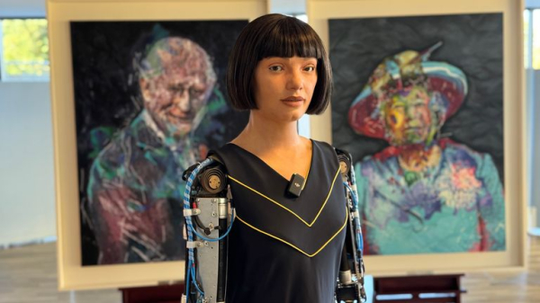 The King and AI: A humanoid robot has painted a picture of Charles. How did it do? 