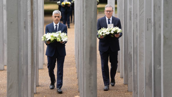 Trump reignites row with 'nasty' Sadiq Khan as Starmer responds Trump reignites row with 'nasty' Sadiq Khan as Starmer responds