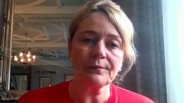 Unite votes to suspend Angela Rayner over Birmingham bin strike