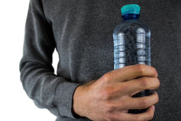 Water is water, but check the sodium on the brand you use, experts say Water is water, but check the sodium on the brand you use, experts say