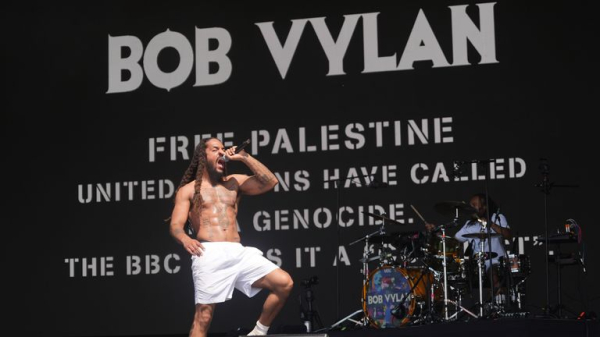 Who are Bob Vylan - the duo who led anti-IDF chant at Glastonbury? Who are Bob Vylan - the duo who led anti-IDF chant at Glastonbury?