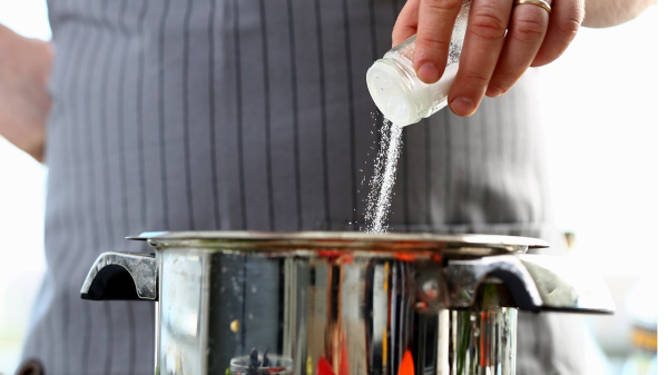 ChatGPT dietary advice sends man to hospital with dangerous chemical poisoning ChatGPT dietary advice sends man to hospital with dangerous chemical poisoning