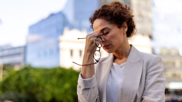 Specific symptoms could warn of MS more than a decade before diagnosis, study finds Specific symptoms could warn of MS more than a decade before diagnosis, study finds