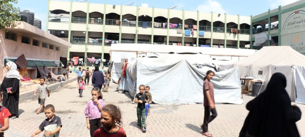 Gaza: With a suitcase for a school bag, classrooms have become shelters
 Gaza: With a suitcase for a school bag, classrooms have become shelters