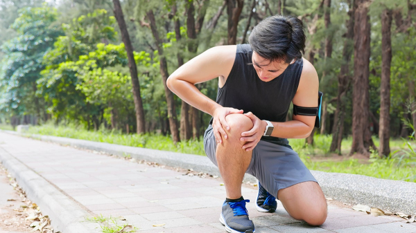 Knee pain is becoming more common in younger adults for two specific reasons Knee pain is becoming more common in younger adults for two specific reasons