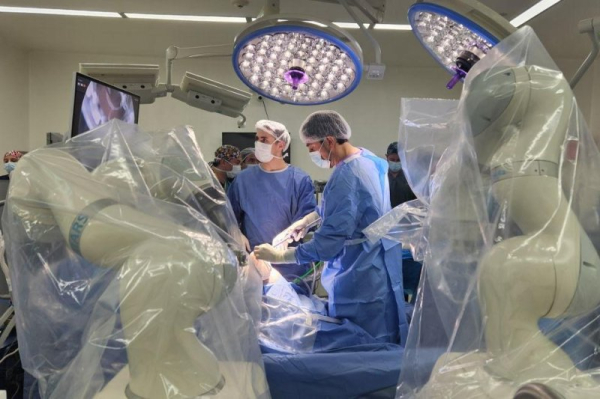 First gallbladder surgery performed with help of AI-guided robot First gallbladder surgery performed with help of AI-guided robot