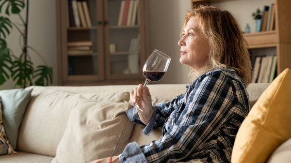 Even small amounts of alcohol linked to higher dementia risk in older adults, study shows Even small amounts of alcohol linked to higher dementia risk in older adults, study shows