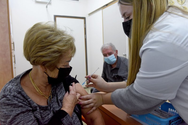 Study: Shingles vaccine helps protect against heart disease, dementia Study: Shingles vaccine helps protect against heart disease, dementia