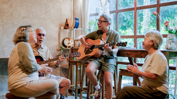 Listening to music after 70 may cut dementia risk by nearly 40%, new study suggests