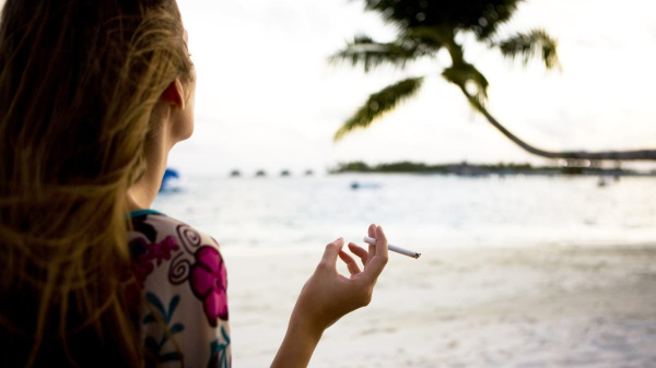 Tobacco and nicotine ban sparks backlash from business owners in coastal town Tobacco and nicotine ban sparks backlash from business owners in coastal town