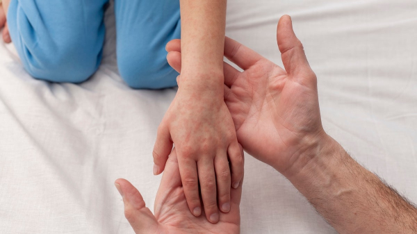 Major measles outbreak leads to hundreds quarantined in US county, officials say Major measles outbreak leads to hundreds quarantined in US county, officials say