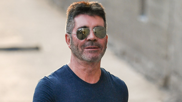 Simon Cowell says he's ‘aging backwards’ thanks to controversial blood-rinsing procedure Simon Cowell says he's ‘aging backwards’ thanks to controversial blood-rinsing procedure
