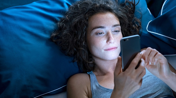 Most Americans are doing one nightly activity that's wrecking their sleep, expert says