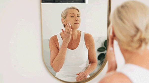 The real reason for sagging jowls, and what will and won't help, according to an expert