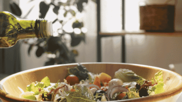 What's healthier to drink: cold or hot water? Here's what an expert says