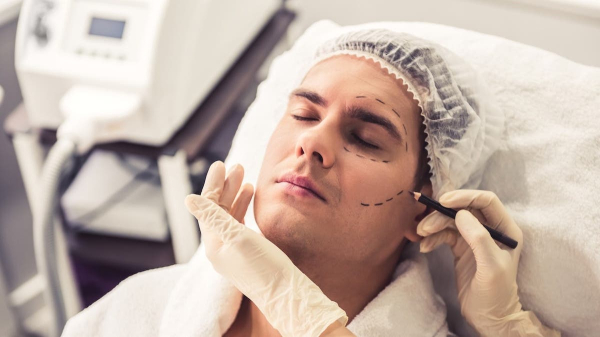 'Looksmaxxing' trend has young men taking hammers to their faces in pursuit of sharper features