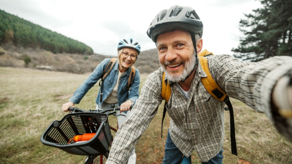 Longevity experts reveal &lsquo;flicker method&rsquo; that could help you feel years younger