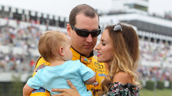 How pneumonia progresses to sepsis: Doctors explain after Kyle Busch's death How pneumonia progresses to sepsis: Doctors explain after Kyle Busch's death