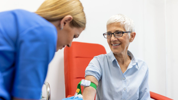 Alzheimer's blood tests may predict symptoms years in advance, but experts urge caution