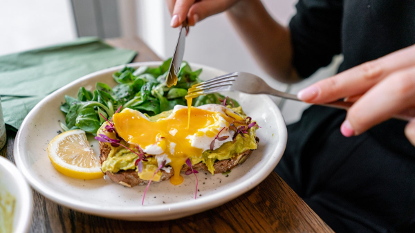 Alzheimer&rsquo;s risk slashed by eating more of one common food, study suggests